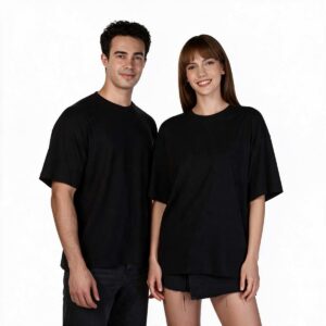 magnific hazme una imagen con estos 2 modelos con sus respe 9183